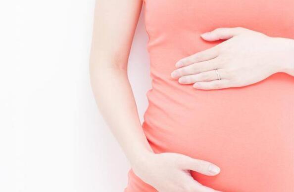 宝宝在肚子里打嗝是什么原因 胎儿打嗝属于正常