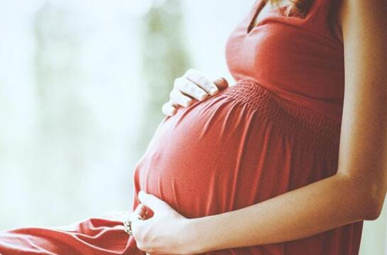 宝宝在肚子里打嗝是什么原因 胎儿打嗝属于正常(2)