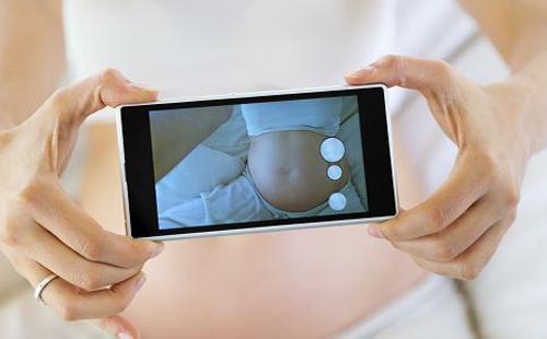 怀孕玩手机孩子易暴躁是真的假的 有哪些危害