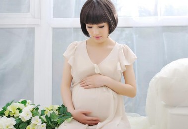 孕妇如何与宝宝做胎教操 感受宝宝在肚子里的互