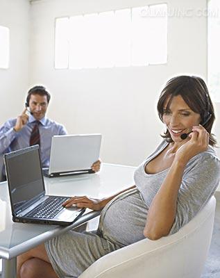 电脑辐射对胎儿的影响有多大 孕妇忌长时间坐着