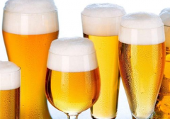 夏天哺乳期能喝啤酒吗 ​哺乳期怎么喝啤酒
